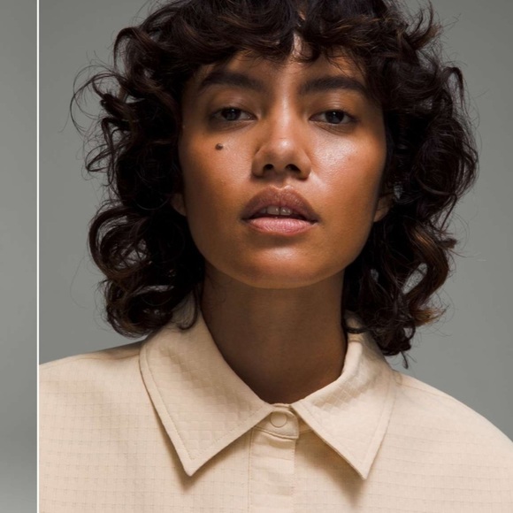 Lululemon Grid Fleece Hiking Overshirt
Prosecco / Pink Clay 4 and 8 available - Picture 6 of 7